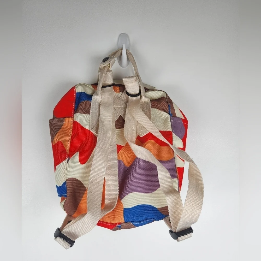 Fjällräven Kånken Mini Backpack – Multicolor Camo Print